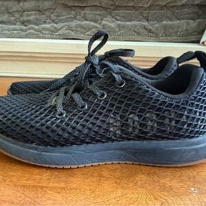 NOBULL Black Mesh Runners size 8 Women’s
